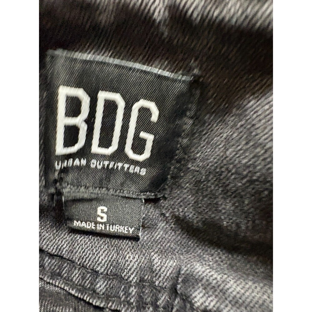 BDG Urban Outfitters Denim Mini Skirt Womens Small Black 3 Button - Picture 4 of 5